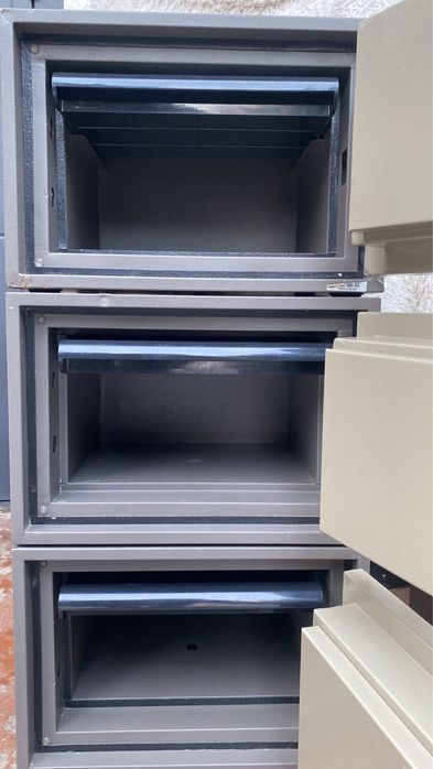 Продам 3 сейфа Valberg (огнеупорные)