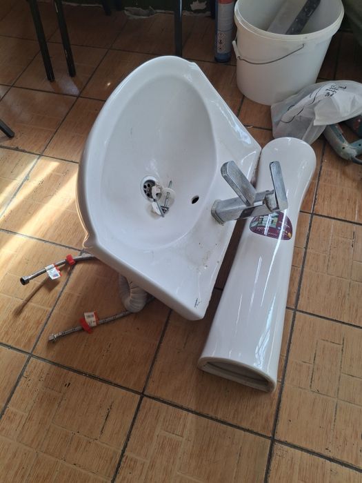 Продам раковину 5000