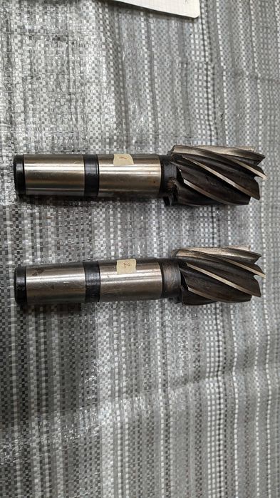 Burghie , freze pe con morse