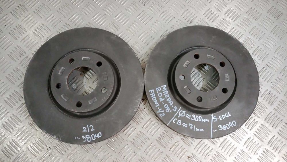 Предни дискове Mazda 5 2.0D 2008г.