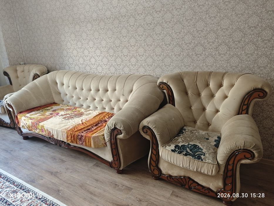 Диван с креслами