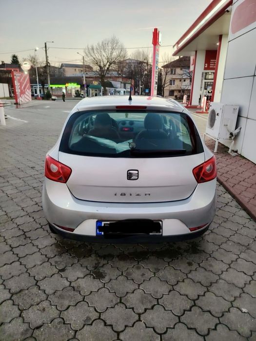 Vând Seat Ibiza 2010