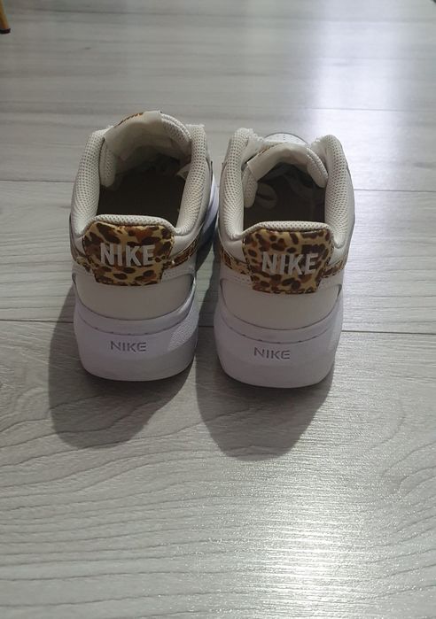 Nike dama "Phantom Leopard"