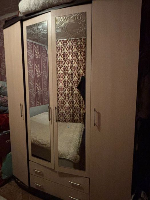 Шкаф в хорошем состоянии