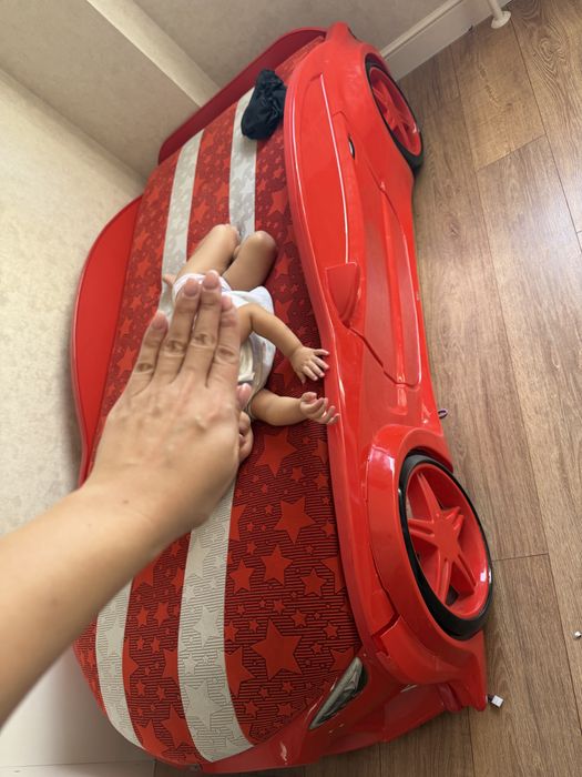 Кровать машинка с ящиками