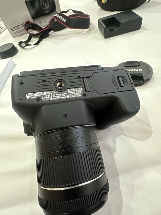 Canon EOS200d на около 6000 кадъра