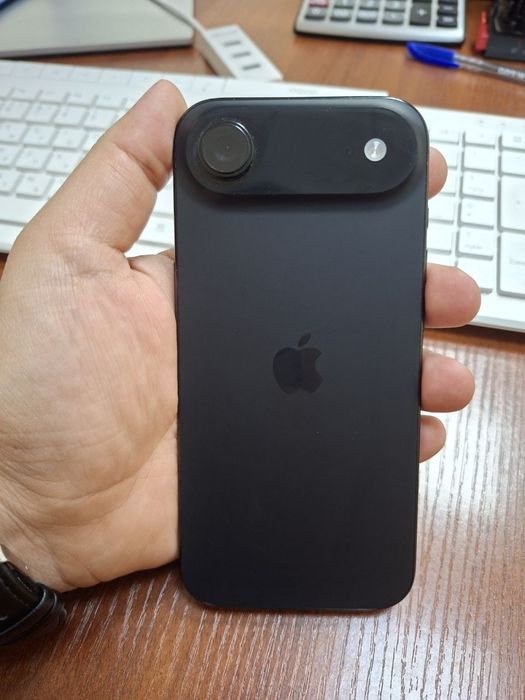 Iphone 17 air qora rangli