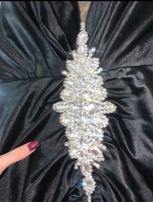 Rochie lungă și elegantă de seară