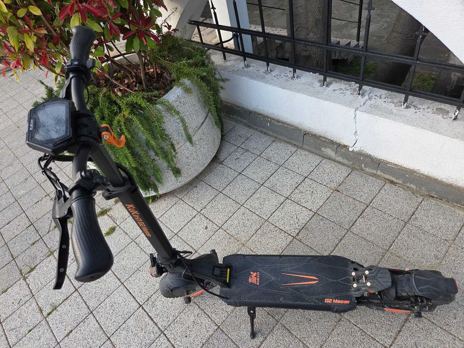 Продавам тротинетка KuKirin  G2 Master. на 2г.Отлично състояние,нови накладки Shimano.На около500км