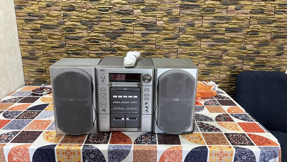 Музыкайльный центр JVC