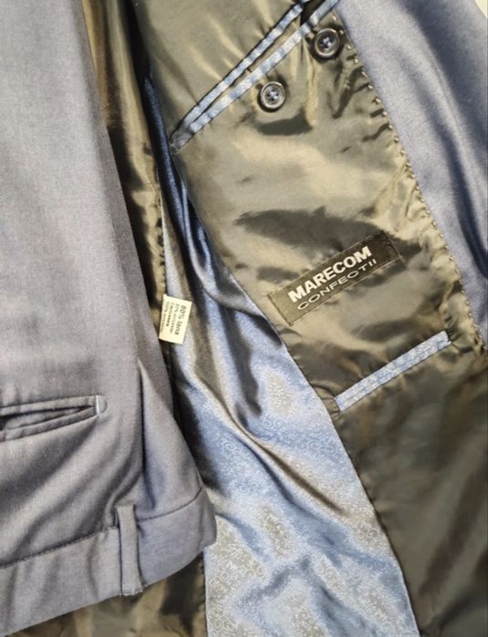 Costum barbati - stare foarte buna