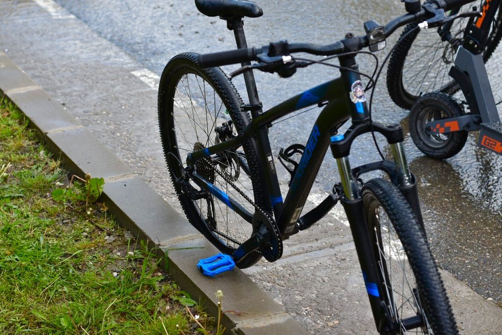 Vând bicicleta rockrider st120
