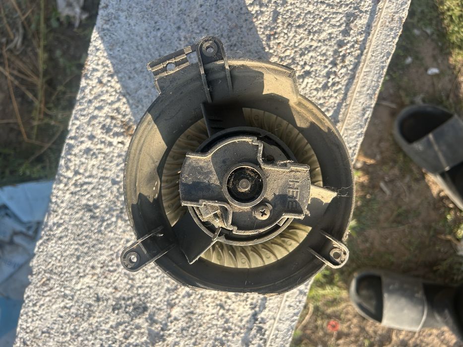 Вентилятор печки Мерседес 124/202