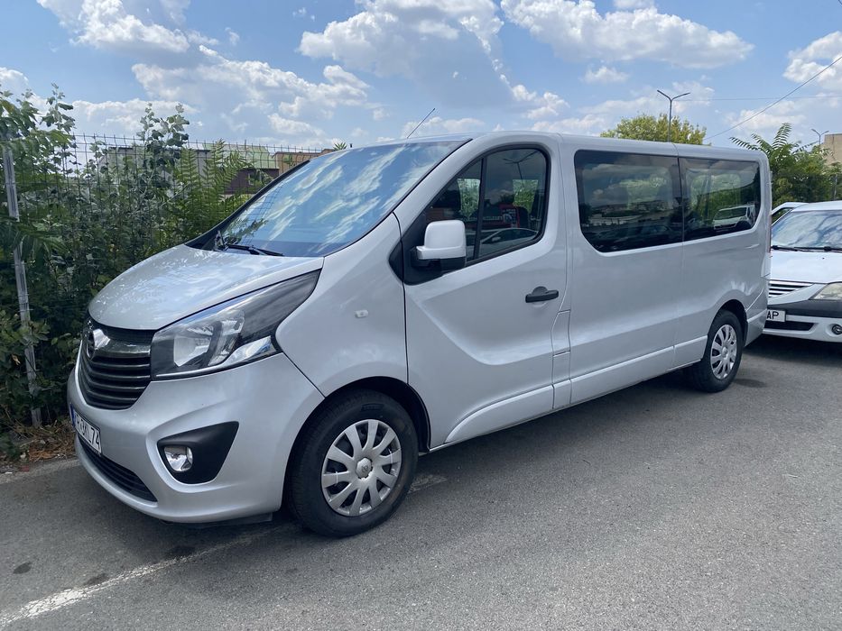 Inchiriere microbuze 8+1 locuri / rent a car / rent a bus / rent a van