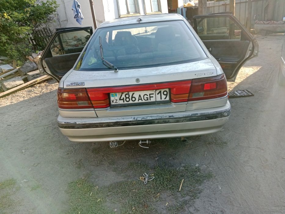 Срочно продам мазду