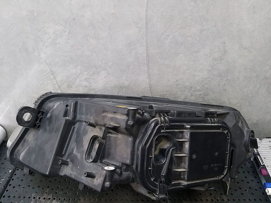Far dreapta xenon audi a6 c6 4f 16016400r