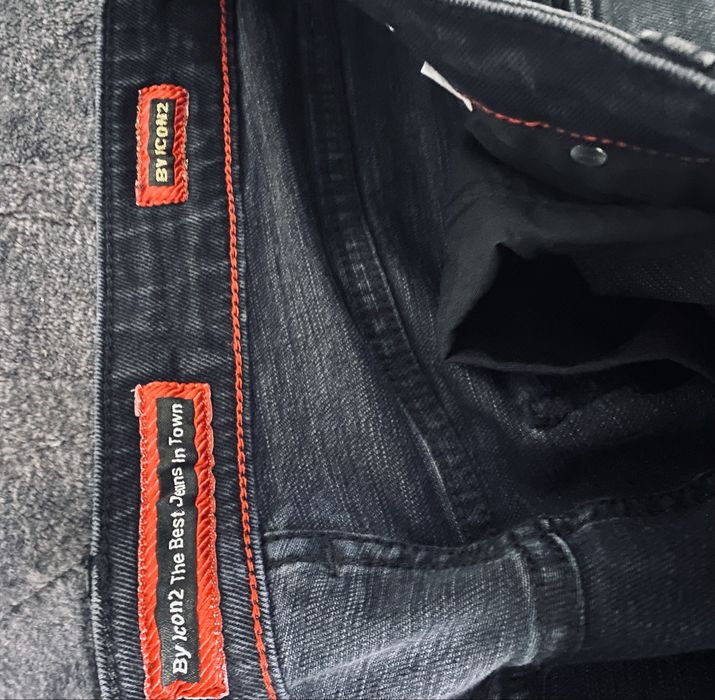 Продавам дънки на Icon