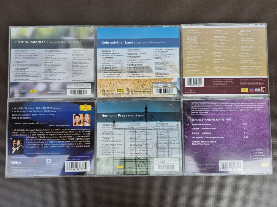 Vând Lot 18 CD cu muzica clasica mixta,colectia Deutsche Grammophon
30 x 5 = 150lei

pa