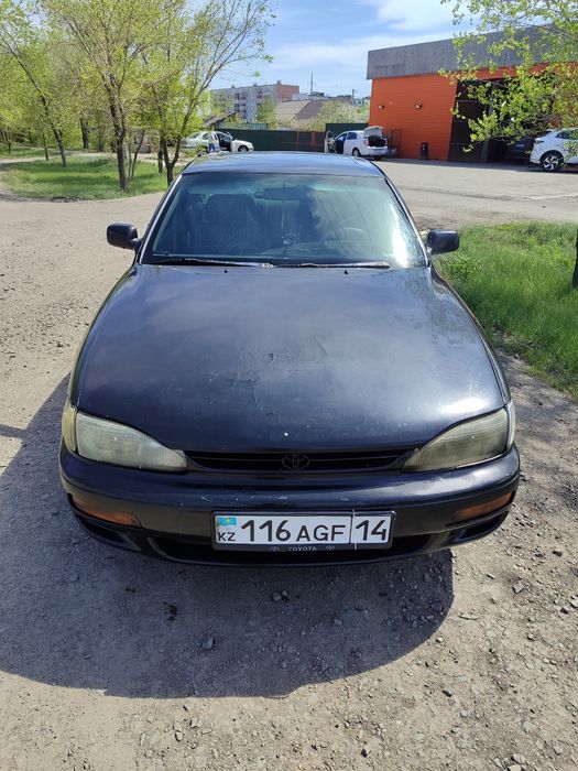 Продам Камри 10 америка 2.2 96 год