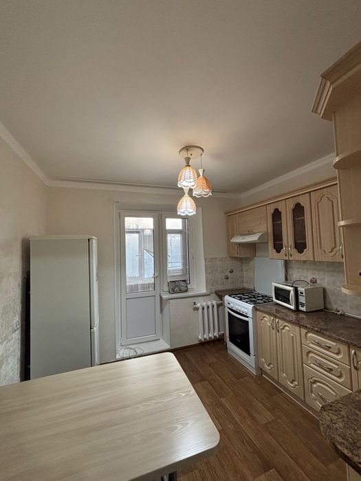 Продам квартиру 6 мкр 9дом