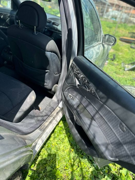 Мерцедес Е220 W211,150 к.с