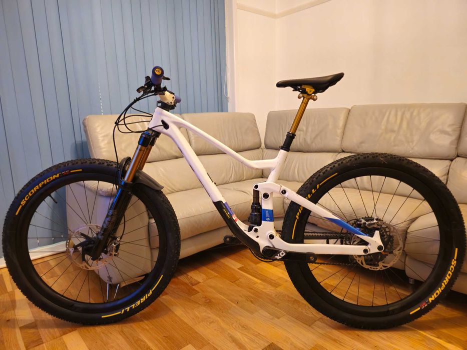 Scott Genius 900 Tuned AXS Планински ендуро велосипед