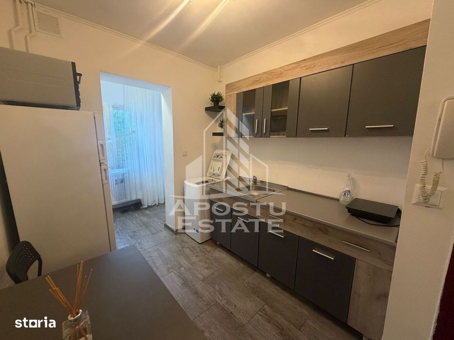 Garsoniera de vanzare, renovata , Zona Lipovei