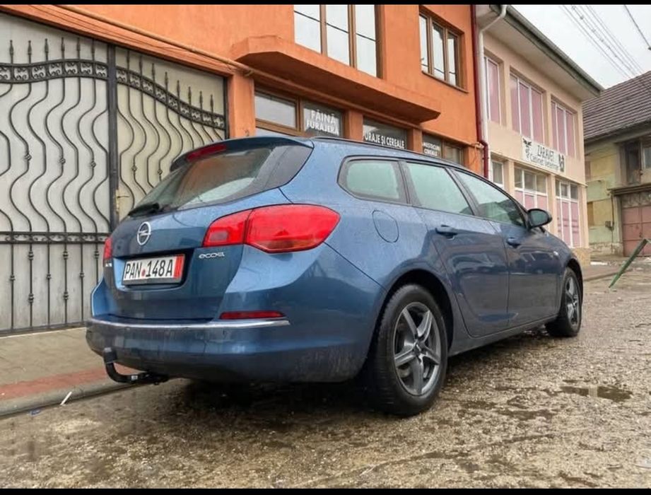 Opel Astra J 2014