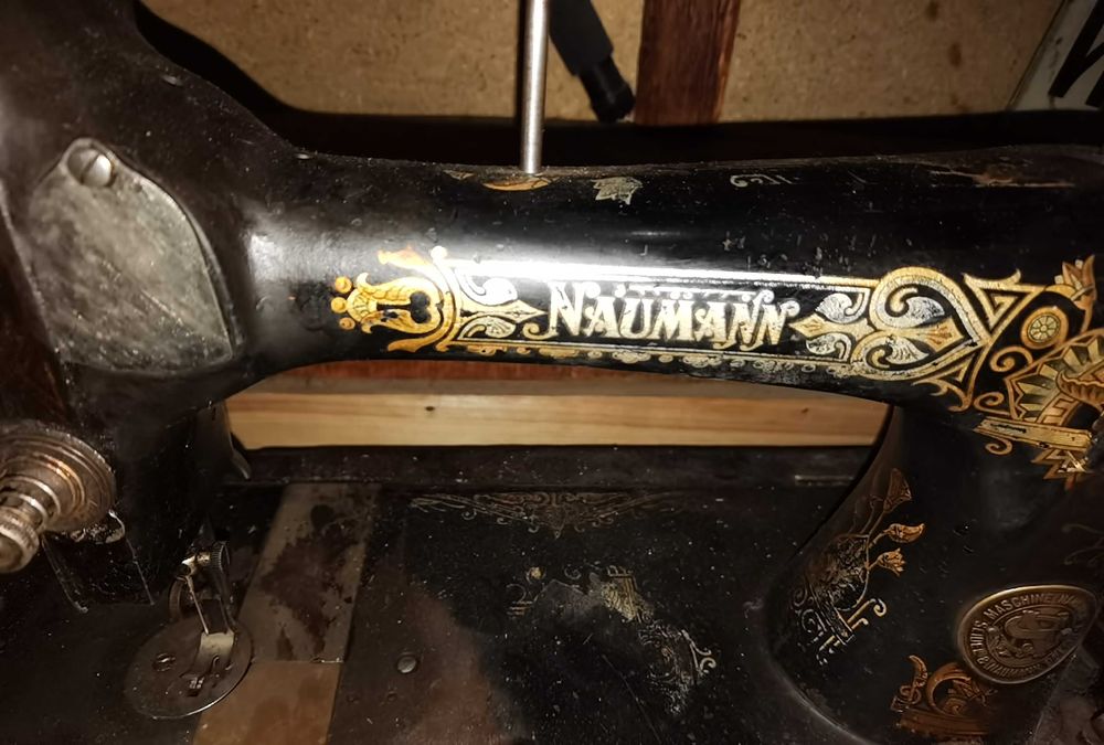 Шевна машина Науман  с антикварна стойност на над 150 г