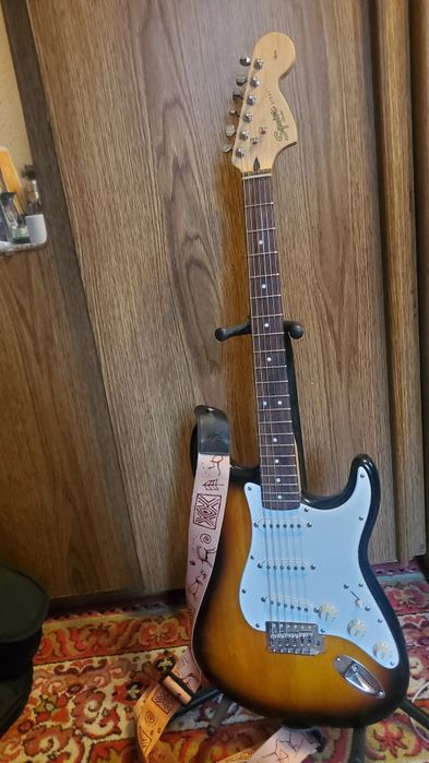 Fender Squire Stratocaster. Indonesia