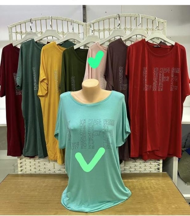 Продам футболки женские