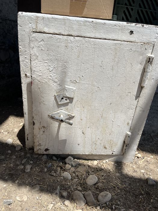 Сейф сатылады