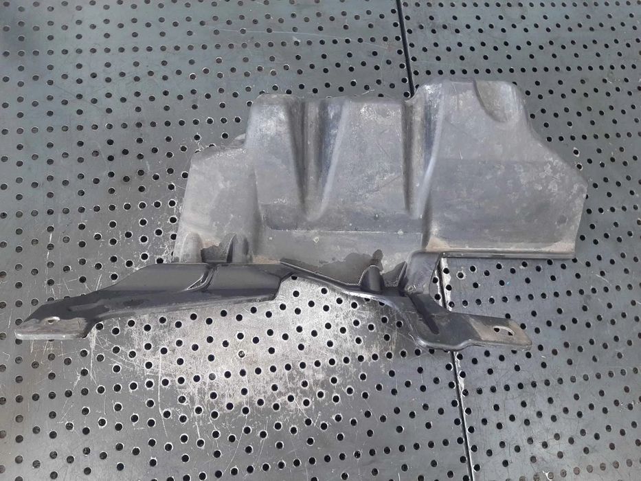 suport intercooler dreapta  3.0 d 306dt 4x4  land rover range rover sport 2 l494  cpla-56372-a