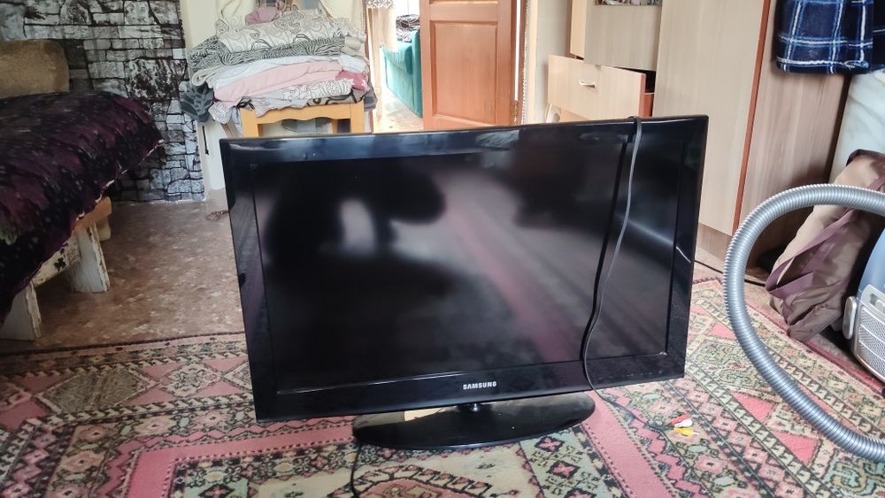 Продам телевизор