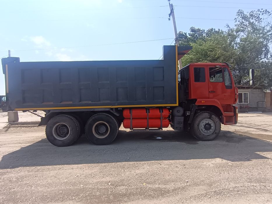 HOWO sinatruck 2010