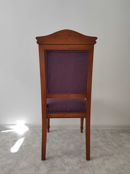 Продаю четыре стула