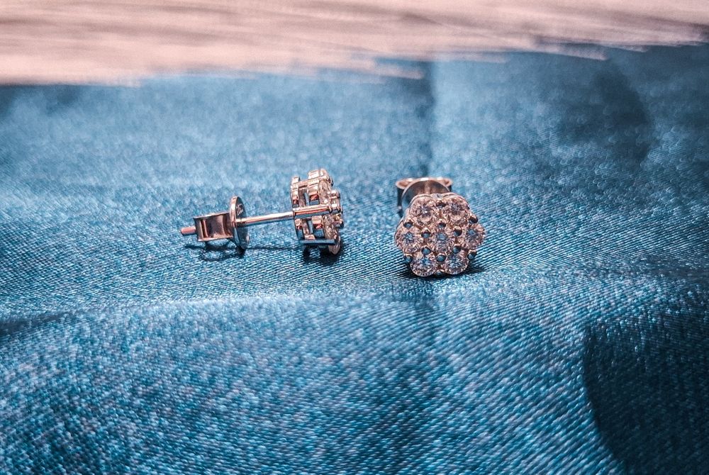 Cercei cu moissanite