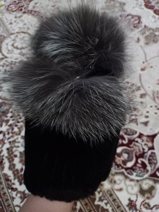 Продам шапку за 10 тысяч тг.