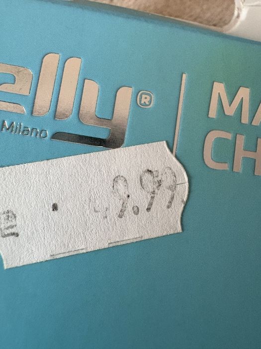 Безимно зарядно за IPhone