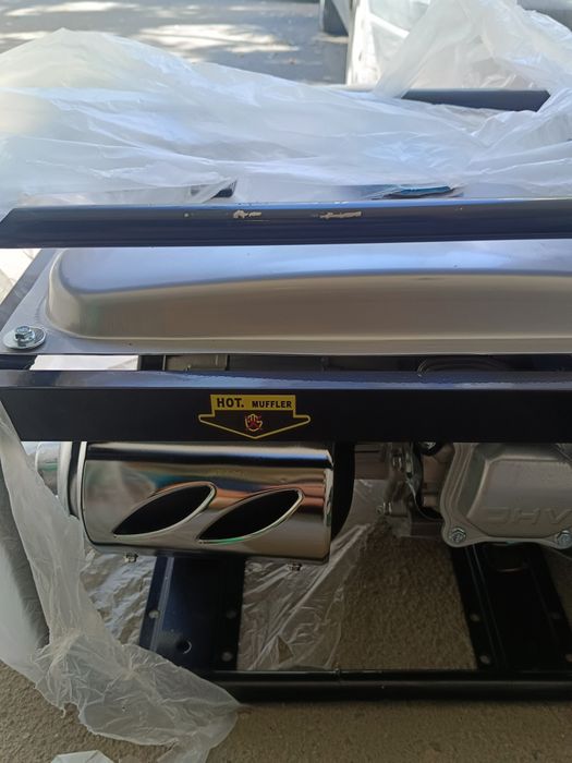 Продам бензиновый генератор