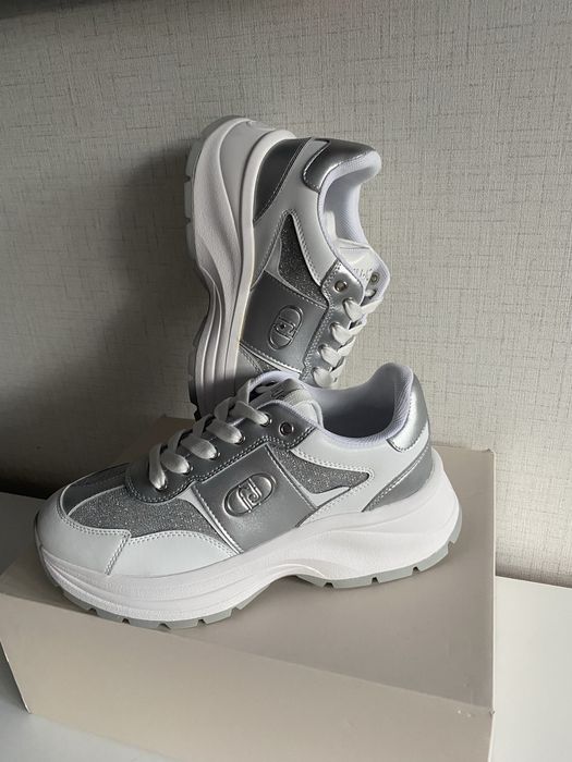 Сникърси Liu Jo Eva 02, бели - 39 номер, с дефект