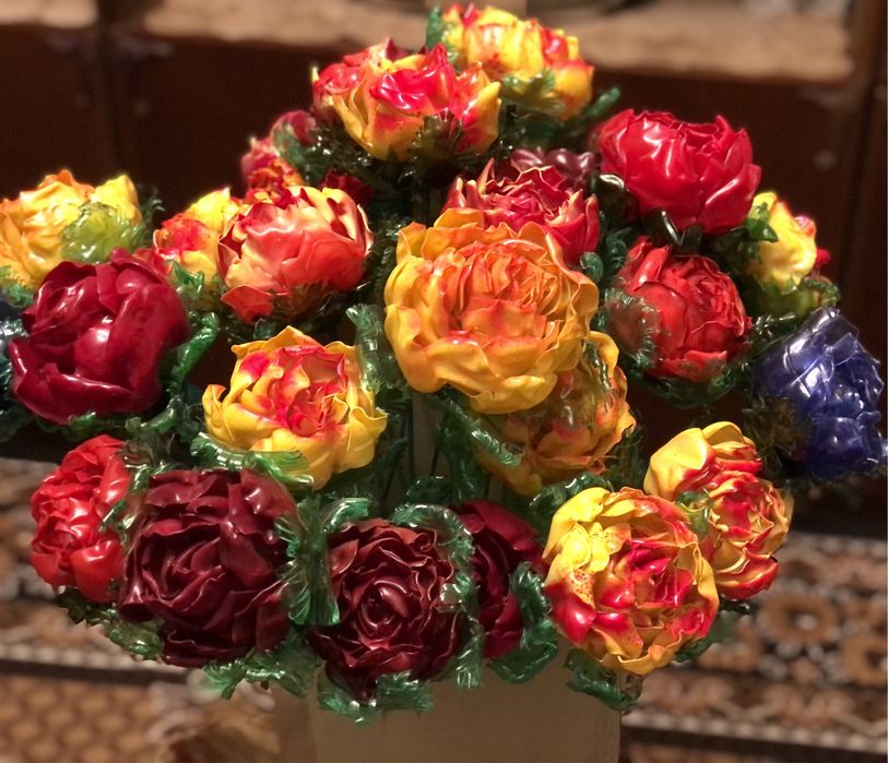 Цветы из пластика