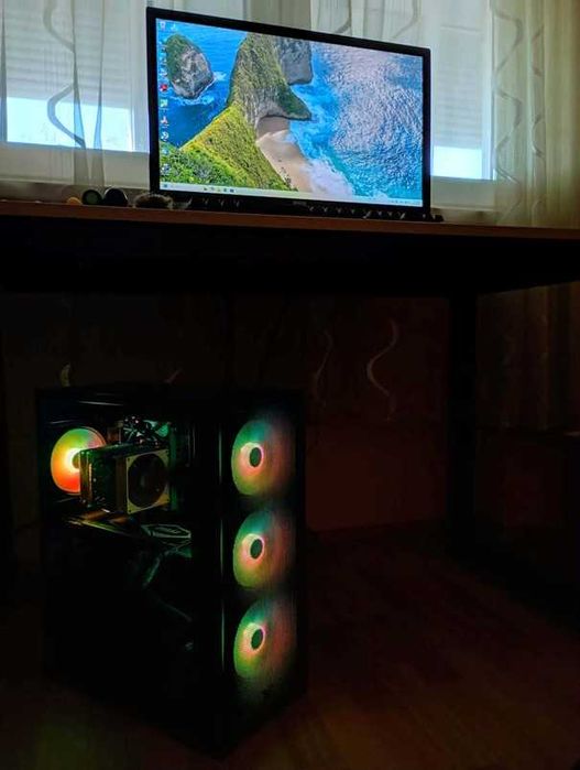 Продавам геймърски компютър