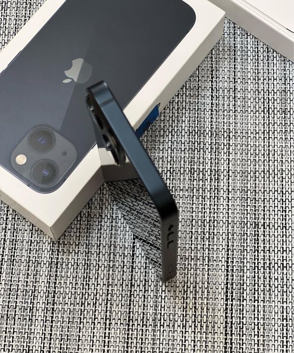 iPhone 13 mini 100% battery