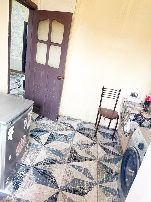 Мирабадский район. Массив куйлюк-3. 3-х комн. Не торец.