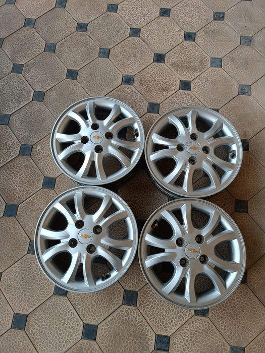 Spark Radnoy Diska Sotiladi