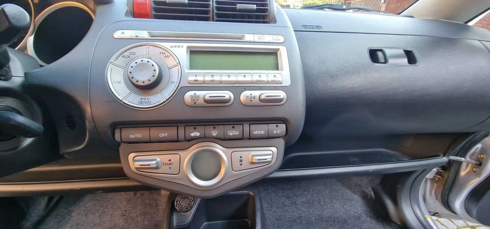 На Части Honda Jazz 1.4 бензин 83к.с. 2005г.