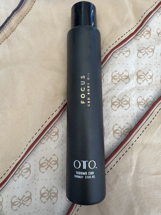 Set 2 uleiuri de corp de lux OTO CBD Body Oil (100ml / 1000mg CBD)
