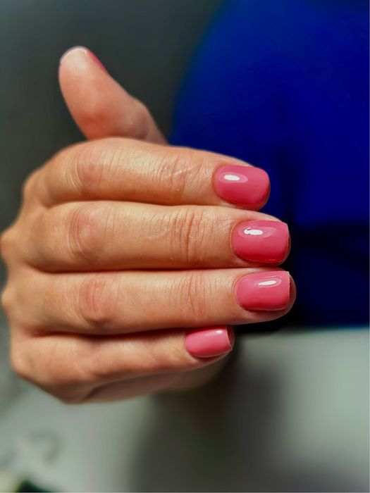 Маникюр на дому.