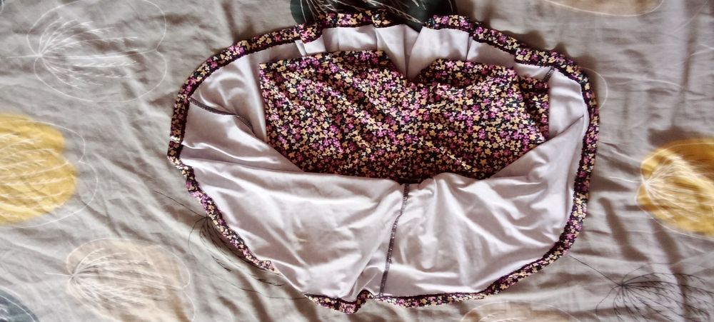 Лятна пола с вградени къси гащи